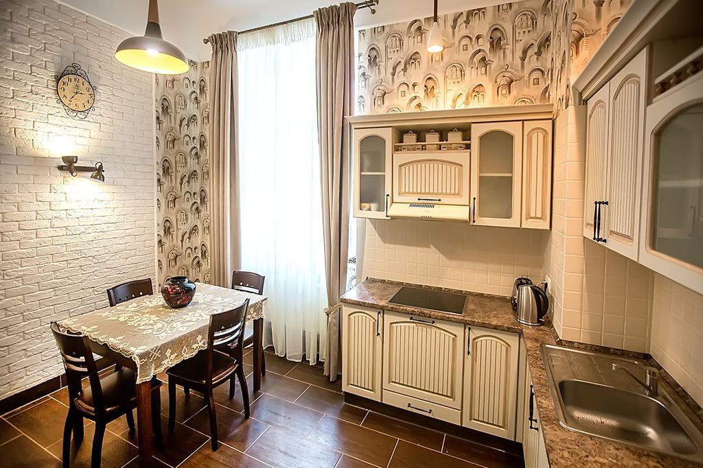 Gorgeous Apartments In Historical Center Of Lvov Extérieur photo