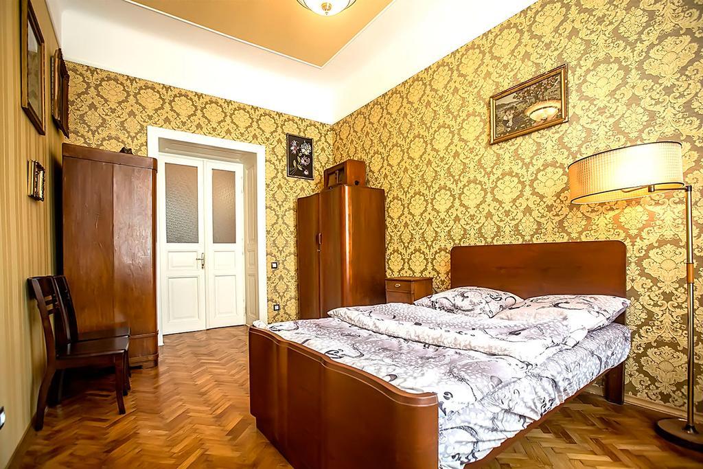 Gorgeous Apartments In Historical Center Of Lvov Extérieur photo