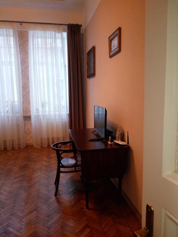 Gorgeous Apartments In Historical Center Of Lvov Extérieur photo